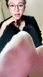 【布丁】猥琐家教老师偷闻鞋被抓包260512-30
