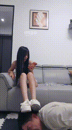 【刘二狗】精神小妹暴打贱狗JS260711-35