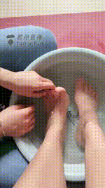 【汤六针sss】女奴给妈妈洗脚【24分钟】
