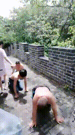 【嘉馨女主】户外长城调教三条贱狗【59分钟】
