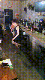 【囚夫妻】上官娴主带着囚夫囚妻到酒吧，指导酒吧客人如何玩我们【45分钟】